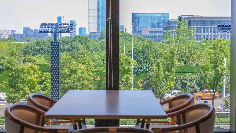 Howard Johnson Optics Valley Residence Restaurant
