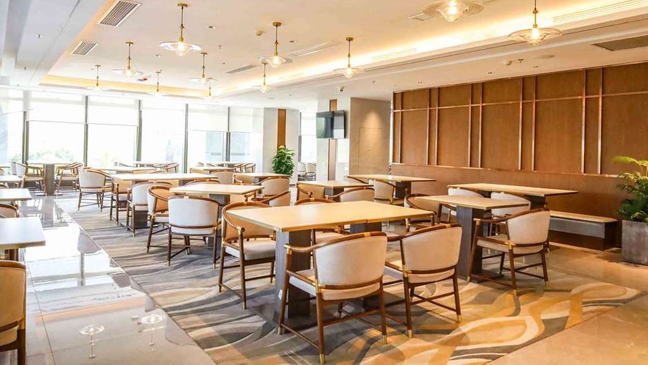 Howard Johnson Optics Valley Residence Restaurant