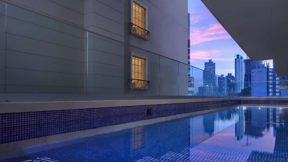 Bristol Panama Pool