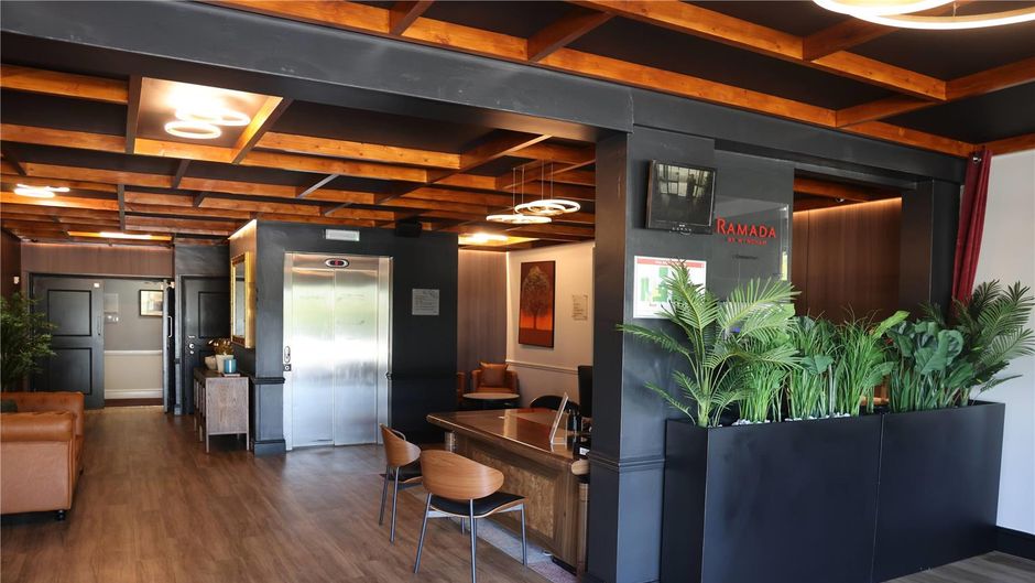 Ramada by Wyndham Cheltenham Lobby