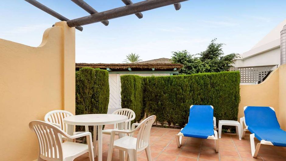 Ramada Hotel & Suites Costa del Sol Suite