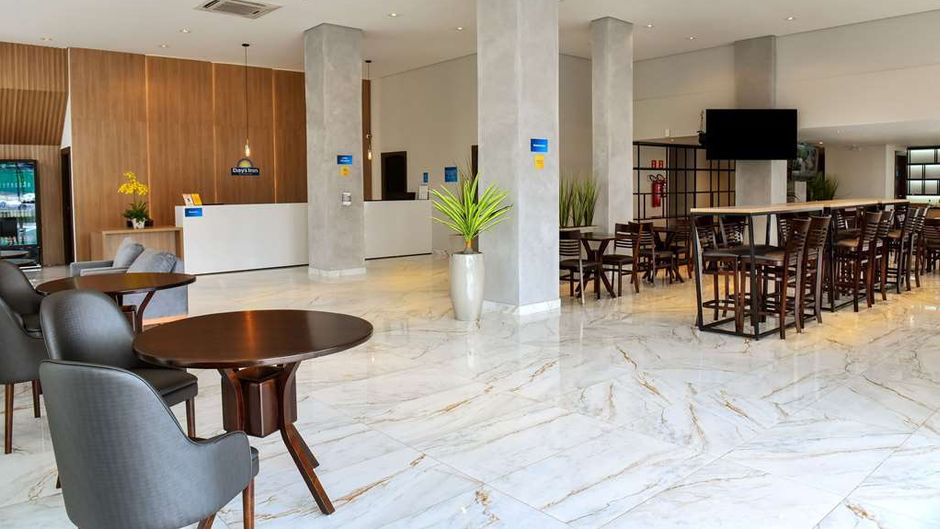 Days Inn By Wyndham Cascavel Lobby
