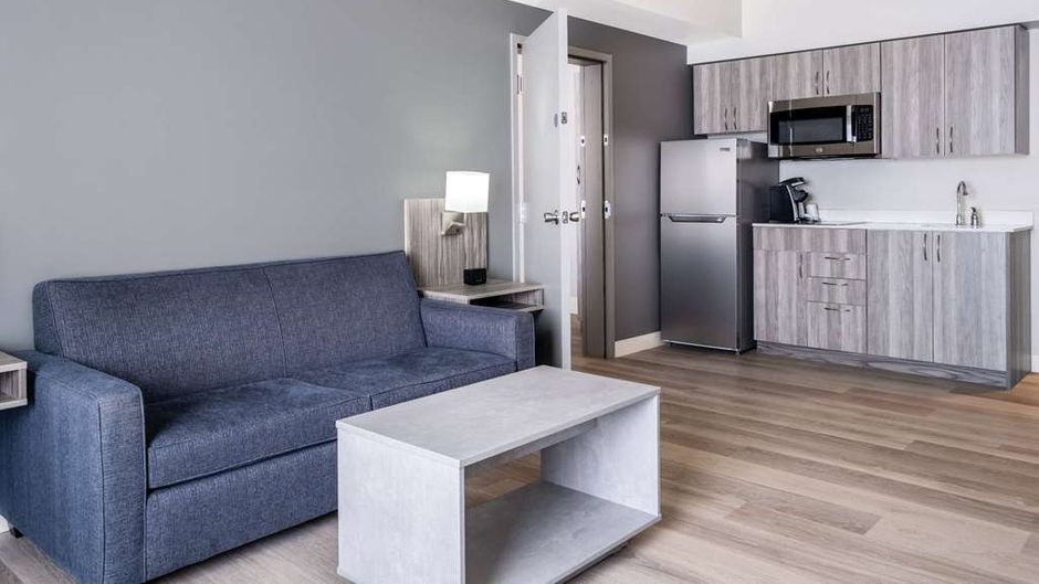 Microtel Inn & Suites by Wyndham Kanata Suite