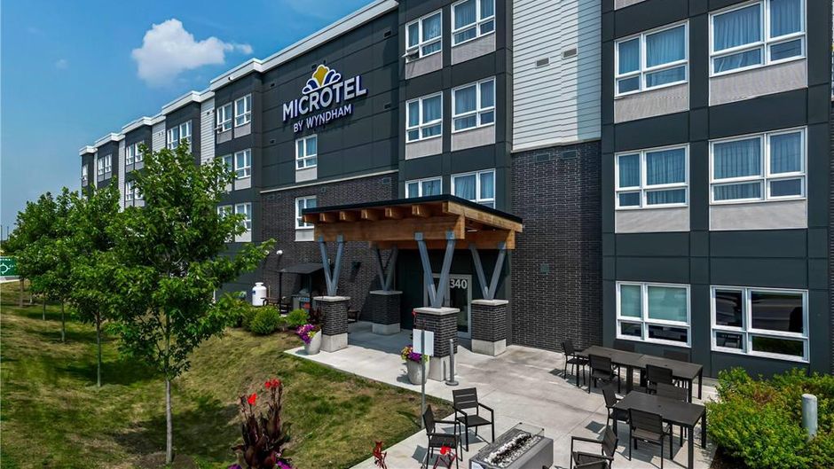 Microtel Inn & Suites by Wyndham Kanata Exterior