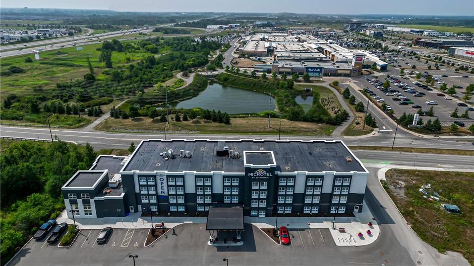 Microtel Inn & Suites by Wyndham Kanata Exterior