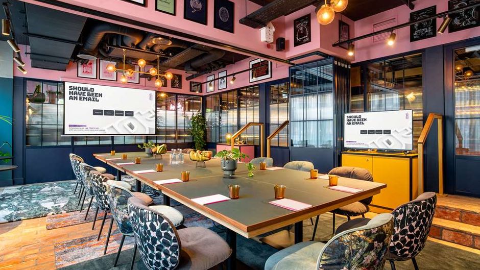 YOTEL Manchester Deansgate Meeting