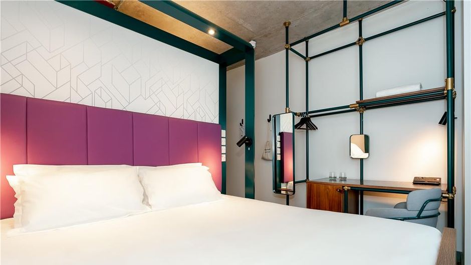 YOTEL Manchester Deansgate Room
