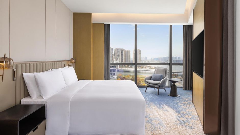 Hilton Shaoxing Hotel and Residences Room