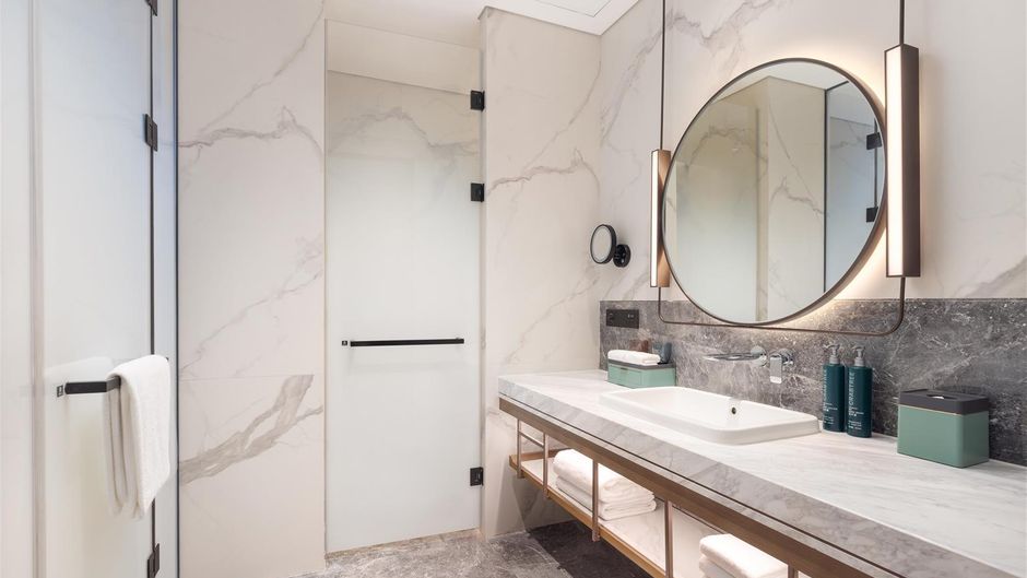 Hilton Shaoxing Hotel and Residences Room