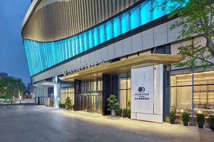 DoubleTree by Hilton Chengdu Riverside