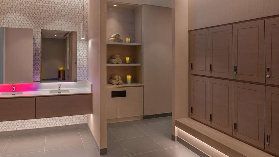 The WB Abu Dhabi, Curio Collection Spa