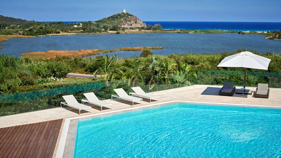 Conrad Chia Laguna Resort Pool