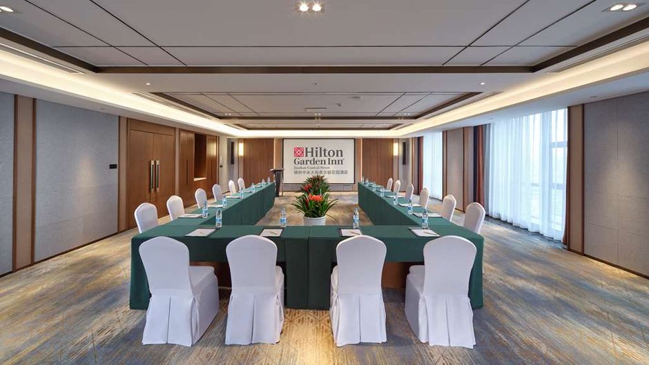 Hilton Garden Inn Jinzhou Central Street Meeting