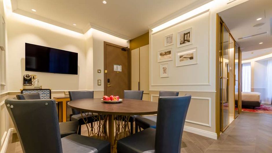 The Emerald House, Curio Collection Room