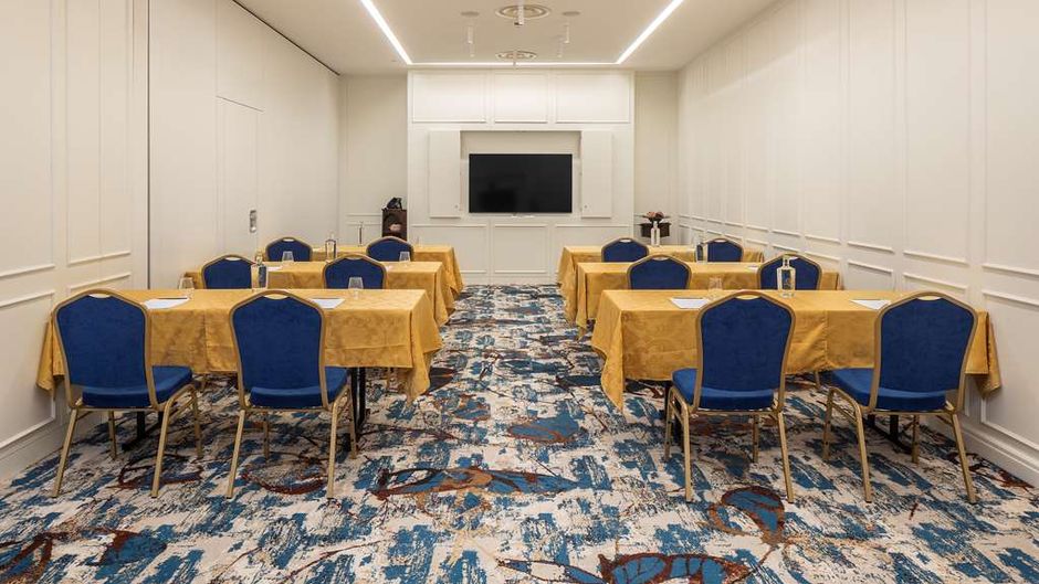 The Emerald House, Curio Collection Meeting
