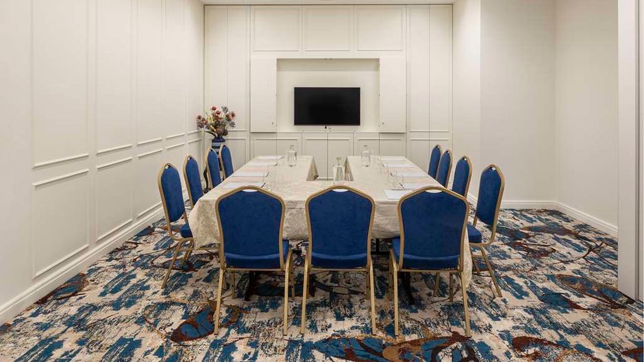 The Emerald House, Curio Collection Meeting
