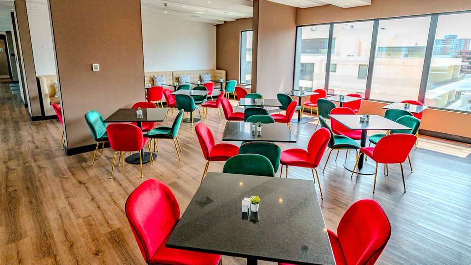 Hampton by Hilton Santiago Las Condes Restaurant