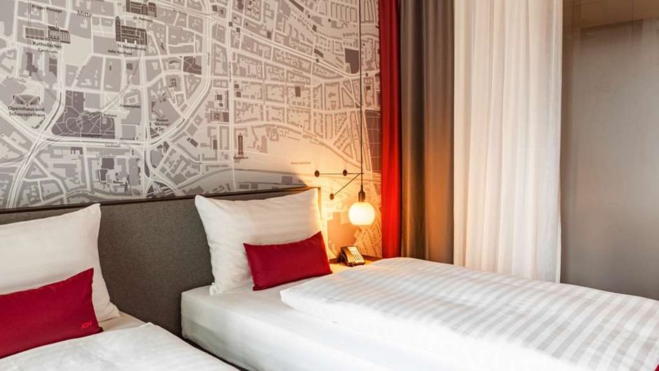 IntercityHotel Dortmund Room