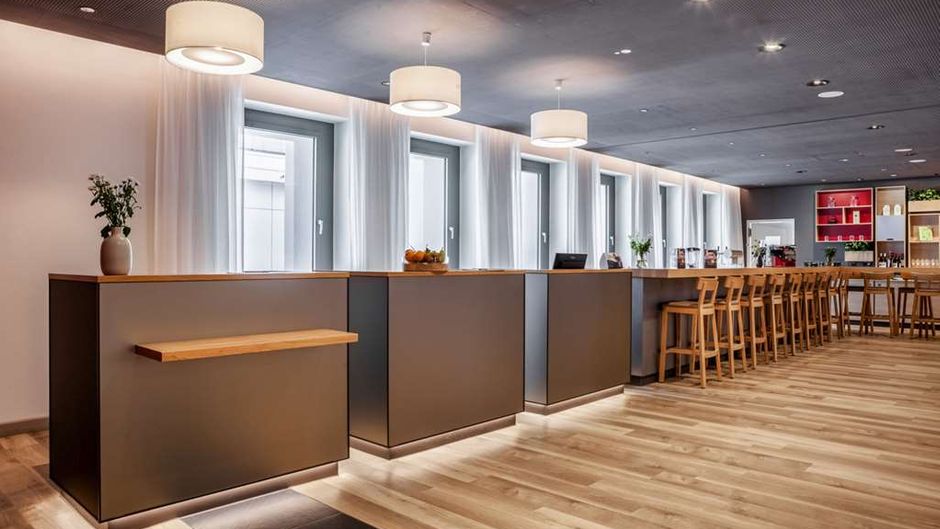 IntercityHotel Dortmund Lobby