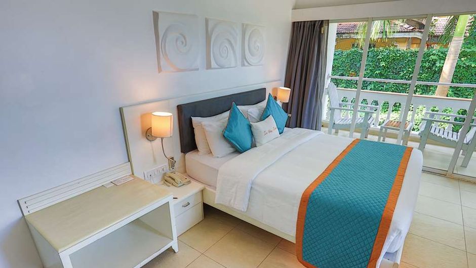Azzure by Spree Goa Room