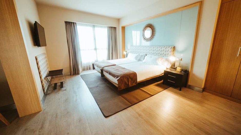 Barcelo Leon Conde Luna Suite
