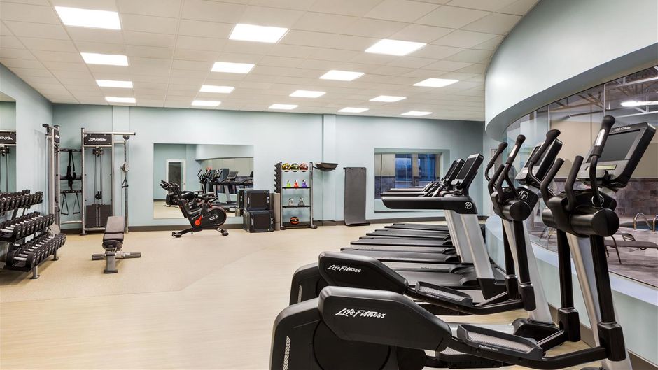 DoubleTree by Hilton Montreal Airport W Health