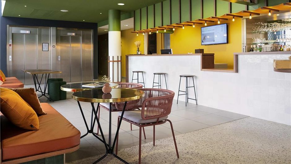 Ibis Styles Versailles Saint Quentin Exterior