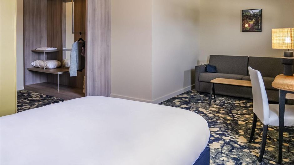 Ibis Styles Versailles Saint Quentin Room