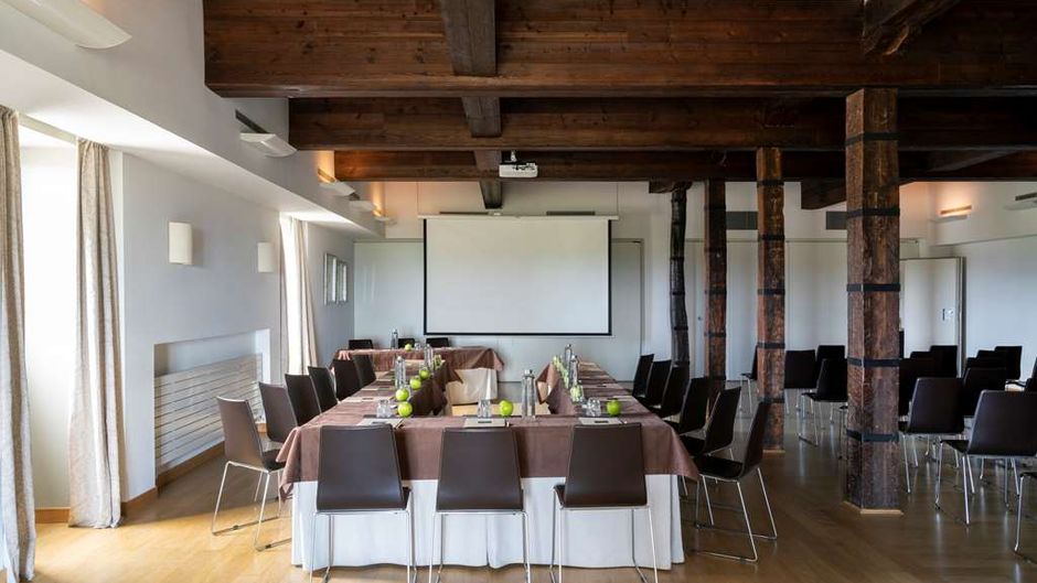 Parador de Argomaniz Meeting