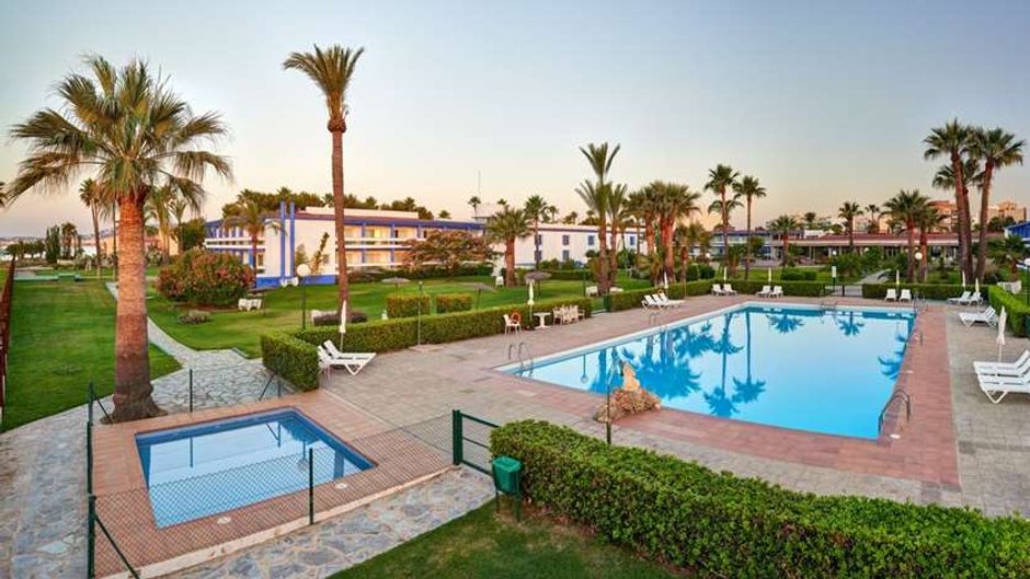 Parador de Benicarlo Pool
