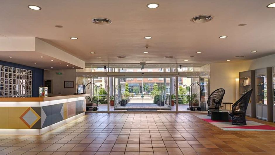 Parador de Benicarlo Lobby