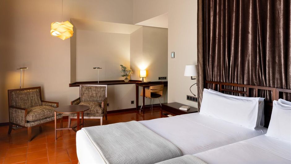 Parador de Caceres Room