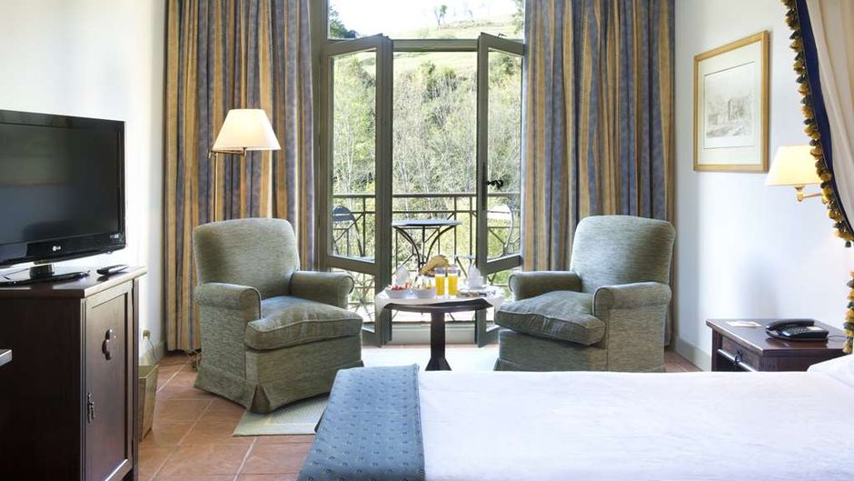 Parador de Cangas de Onis Room