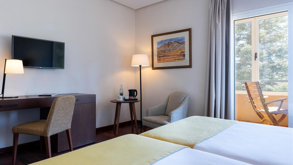 Parador de Canadas del Teide Room