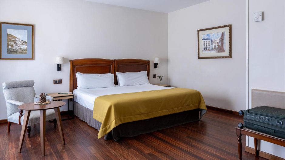 Parador de Canadas del Teide Suite
