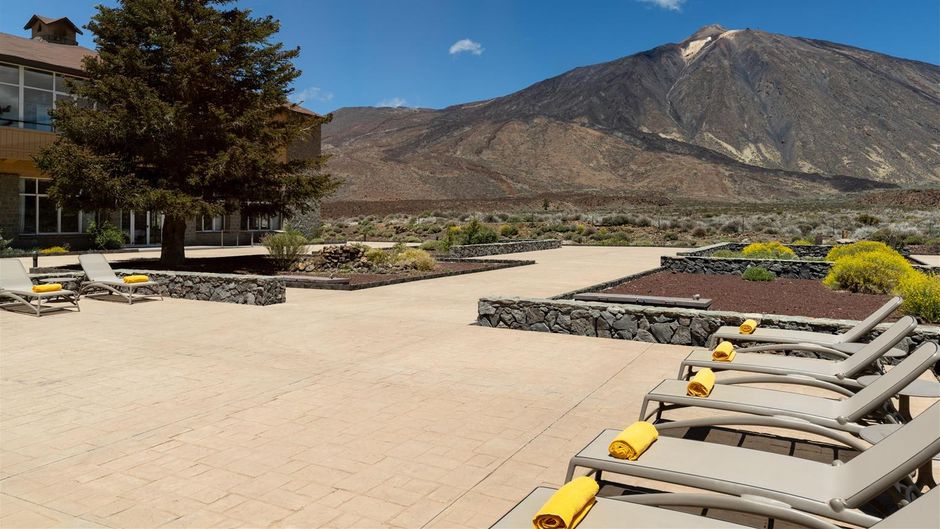 Parador de Canadas del Teide Exterior