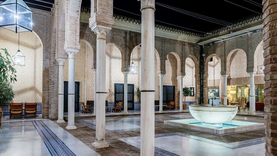 Parador de Carmona Lobby