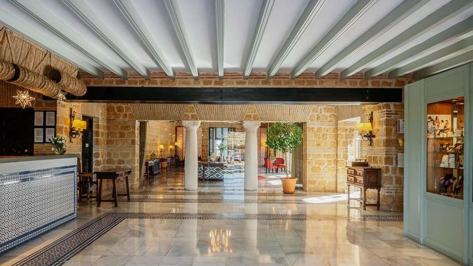Parador de Carmona Lobby