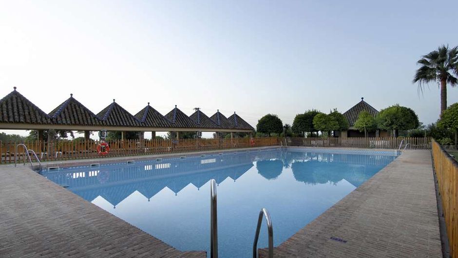Parador de Carmona Pool