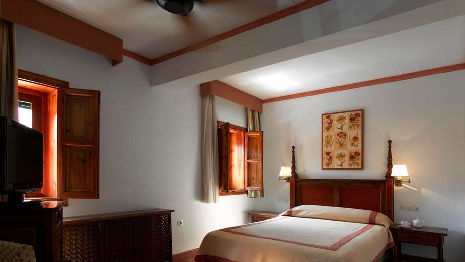 Parador de Cazorla Room