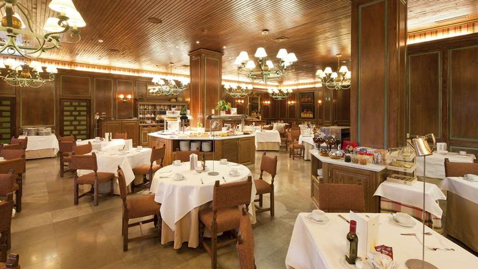 Parador de Cervera de Pisuerga Restaurant