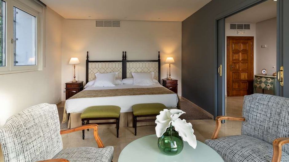 Parador de Cordoba Room