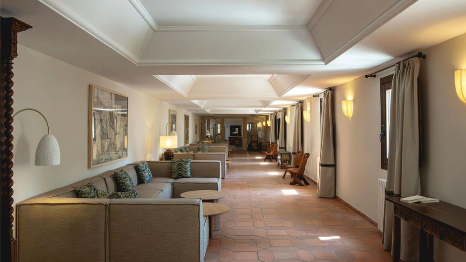Parador de Cuenca Lobby