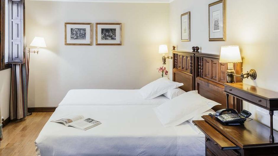 Parador de Ferrol Suite