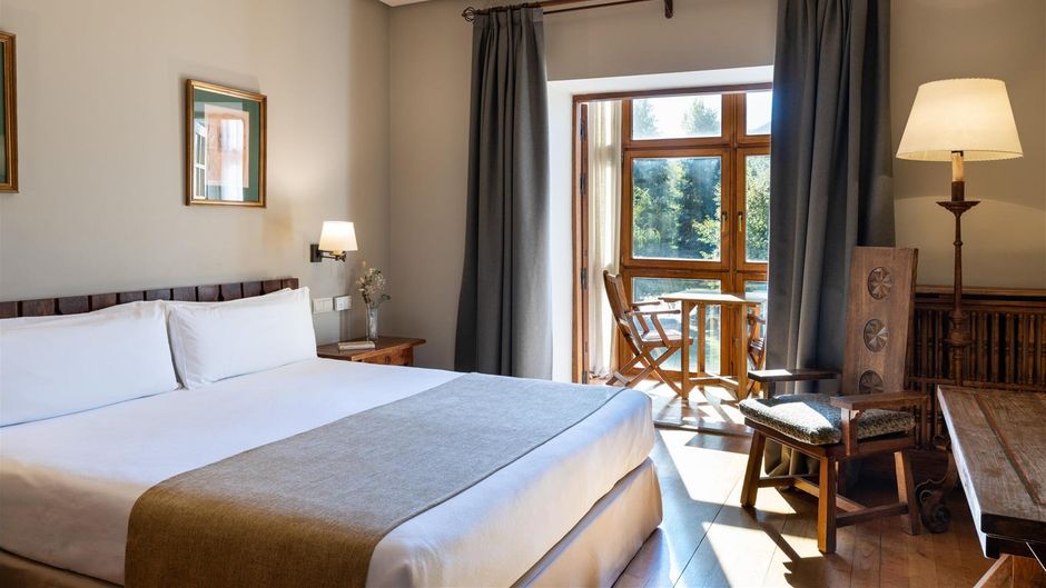 Parador de Fuente De Room