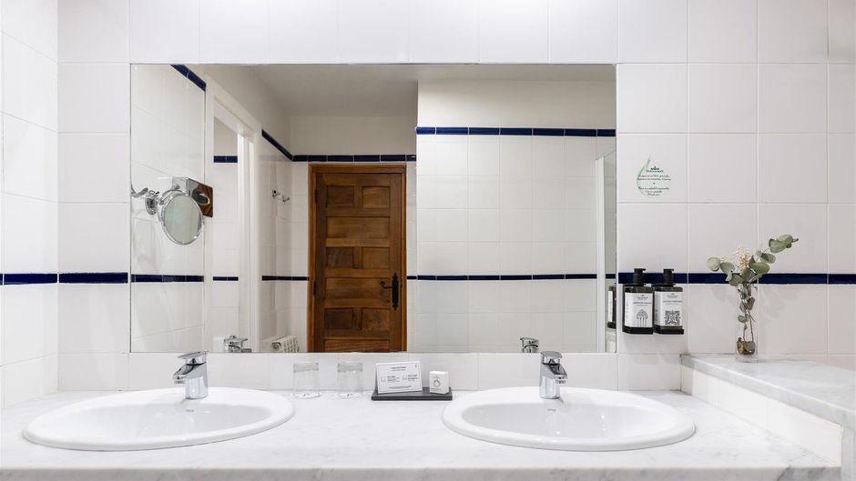 Parador de Fuente De Room