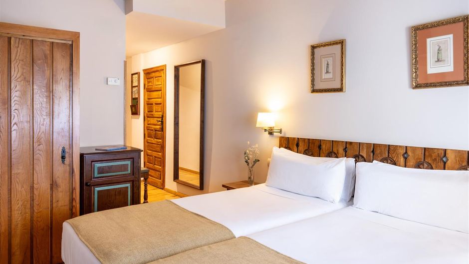 Parador de Fuente De Room