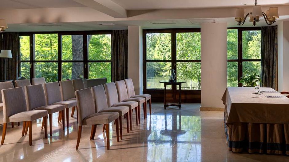 Parador de Gijon Meeting