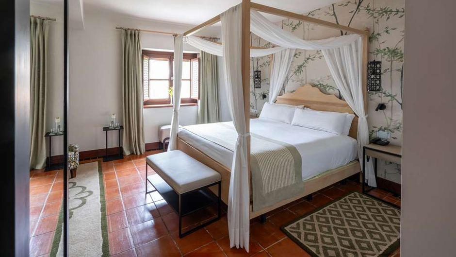 Parador de Granada Room