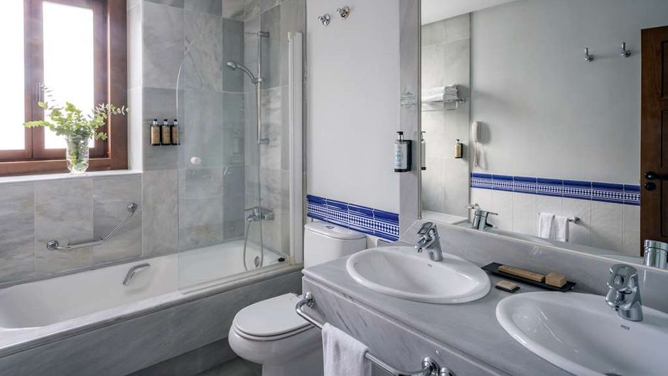 Parador de Gredos Room